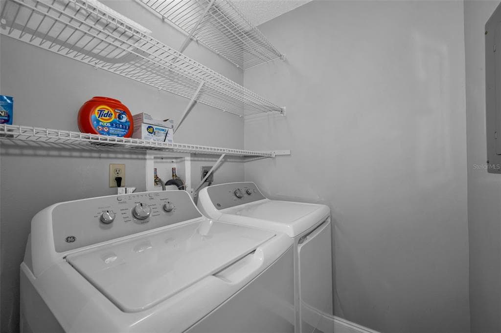 1686 SEASCAPE CIRCLE photo 13