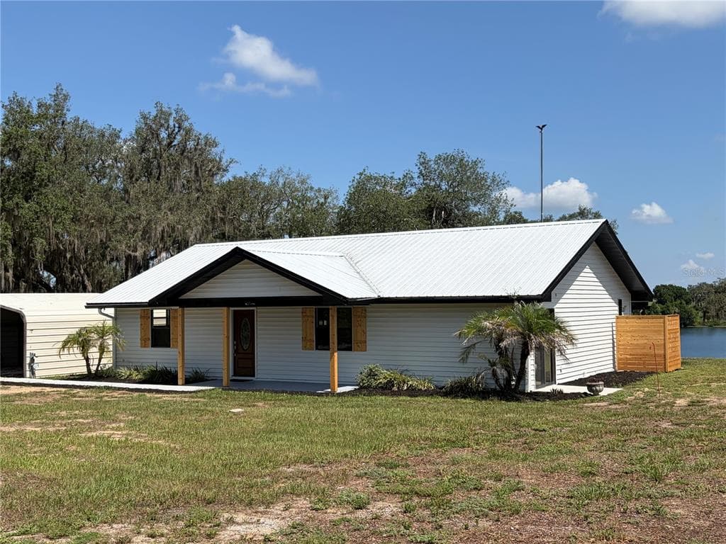 1100 GOLDEN BOUGH ROAD 2