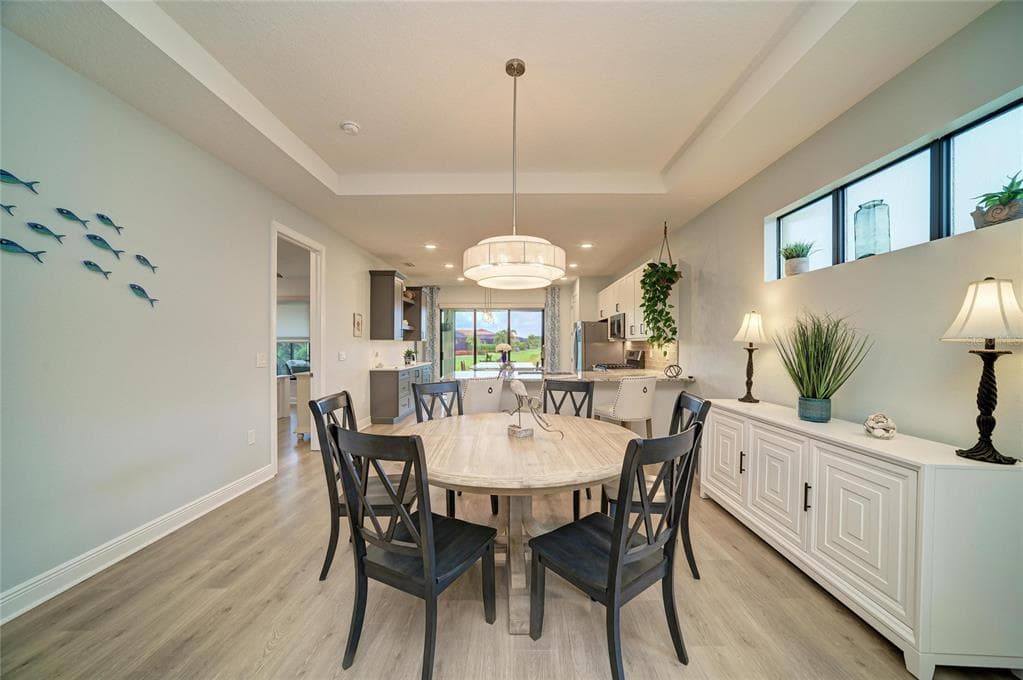 5286 BARNETT CIRCLE photo 4