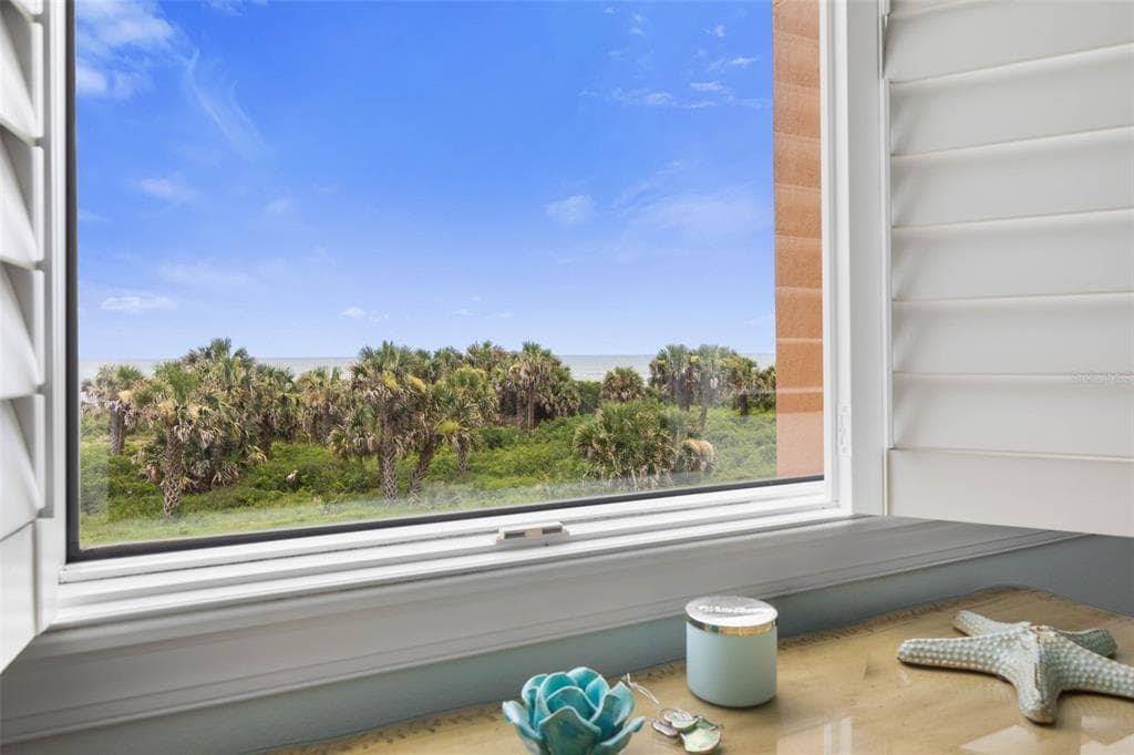 60 SURFVIEW DRIVE 214 photo 23