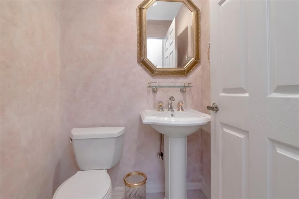 2 15TH AVENUE 303 photo 23
