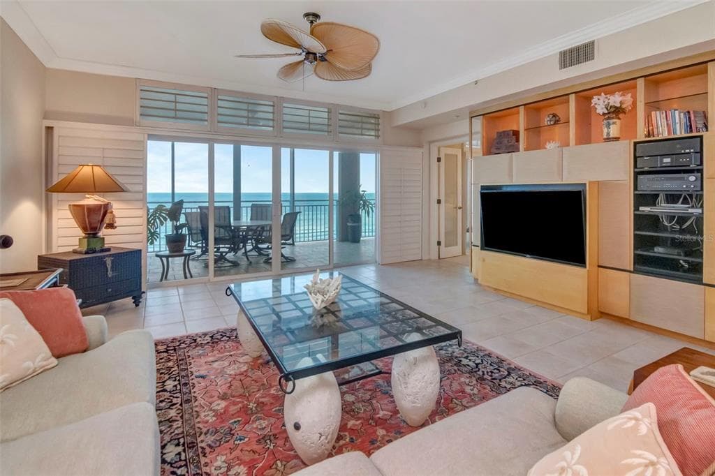 2 15TH AVENUE 303 photo 8