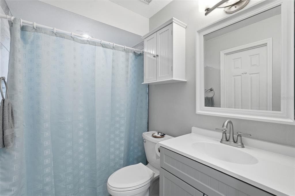 4410 WARREN AVENUE 412 photo 22