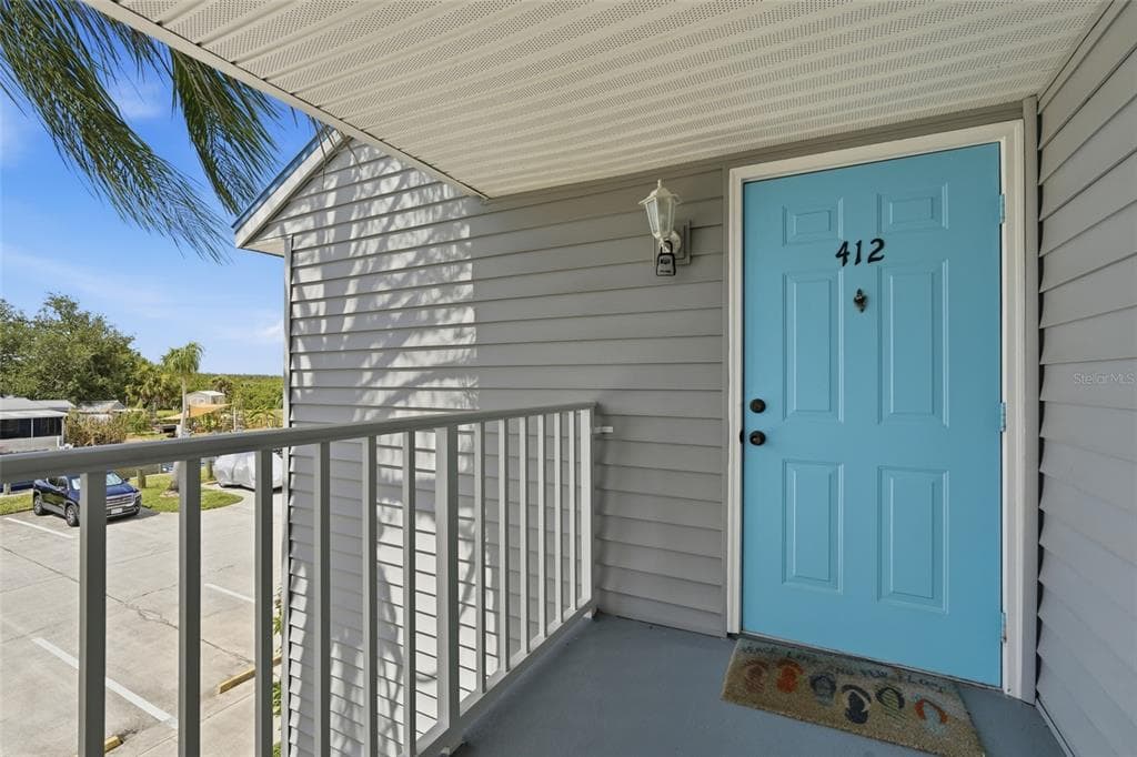 4410 WARREN AVENUE 412 photo 8