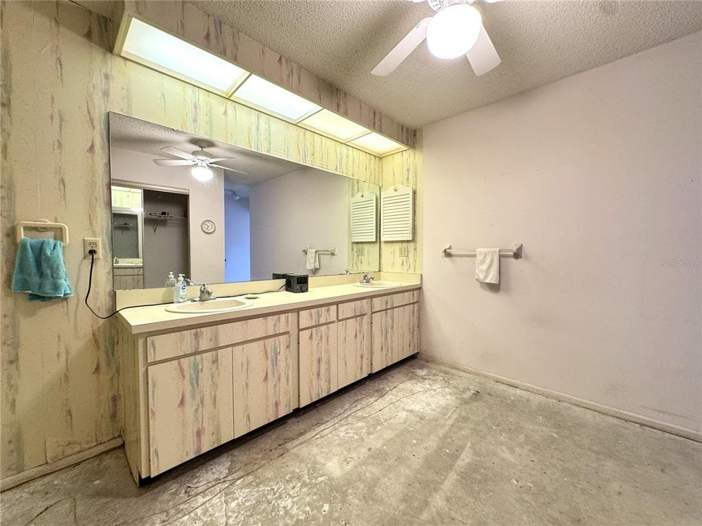 6206 COURTSIDE DRIVE photo 23
