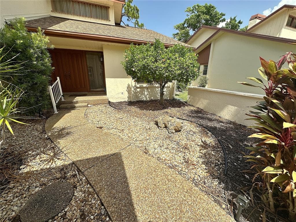 6206 COURTSIDE DRIVE photo 4