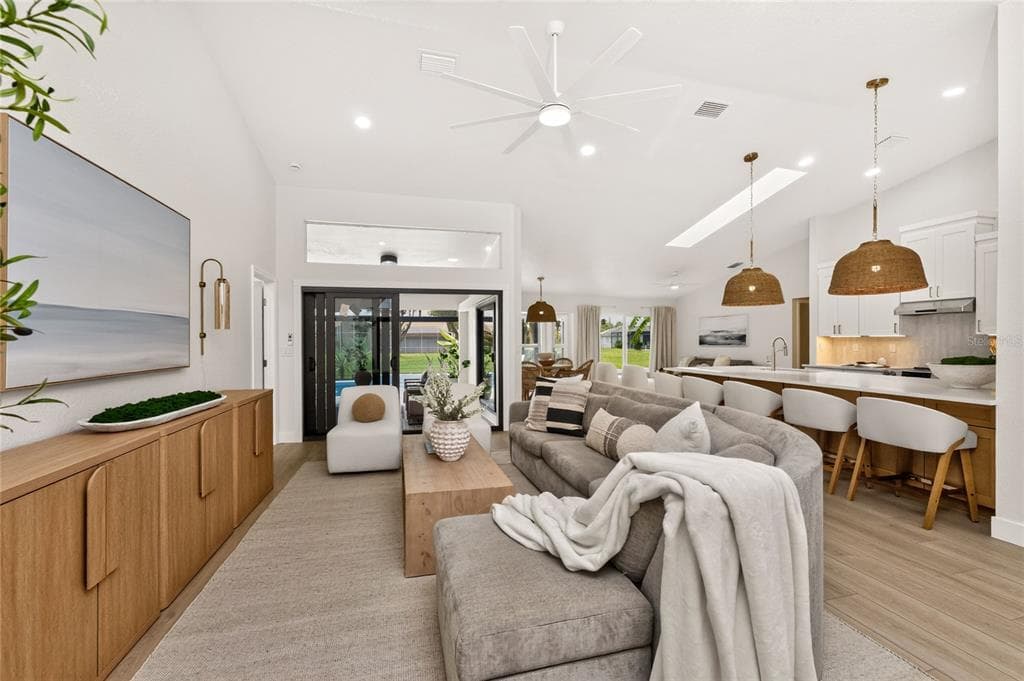 17 SPORTSMAN LANE photo 14
