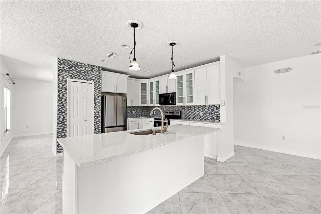 2528 CALLA LILY COVE photo 15