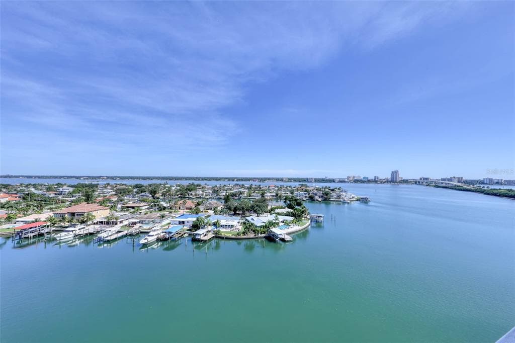 31 ISLAND WAY #1404 3