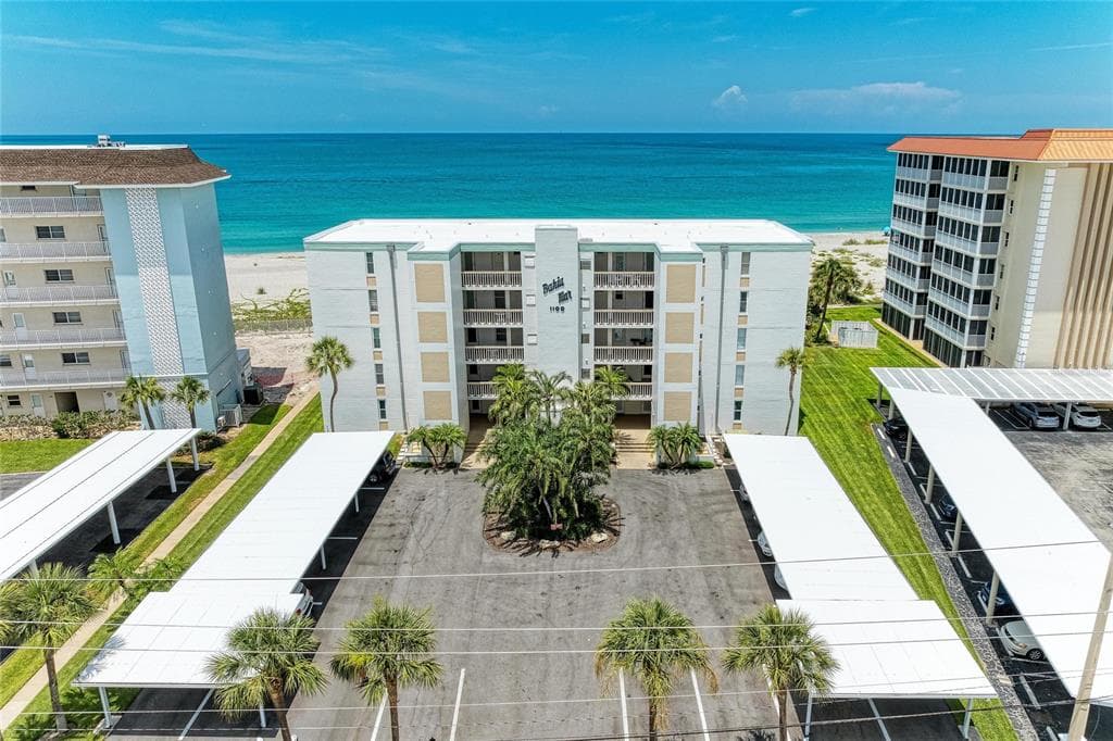 1100 TARPON CENTER DRIVE 104 photo 1