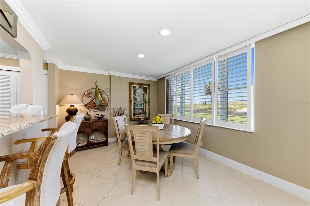 1100 TARPON CENTER DRIVE 104 photo 21