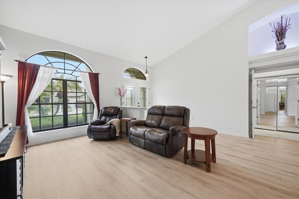 15114 LAUREL COVE CIRCLE photo 23