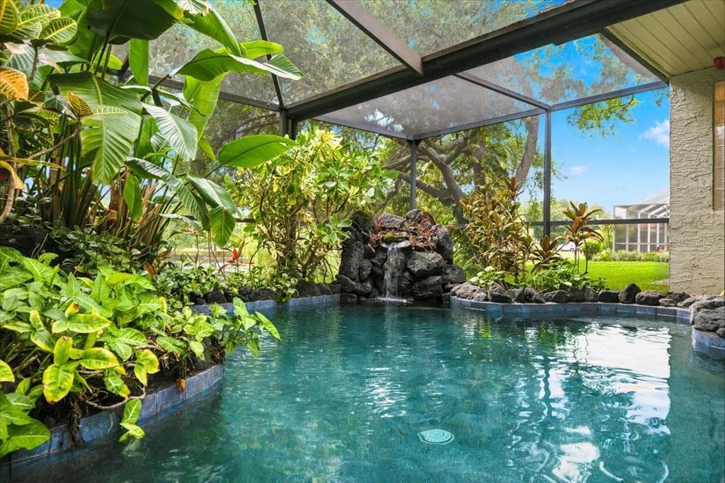 15114 LAUREL COVE CIRCLE photo 10