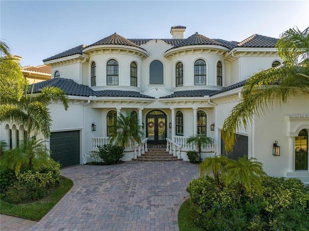 4133 CAUSEWAY VISTA DRIVE photo 1