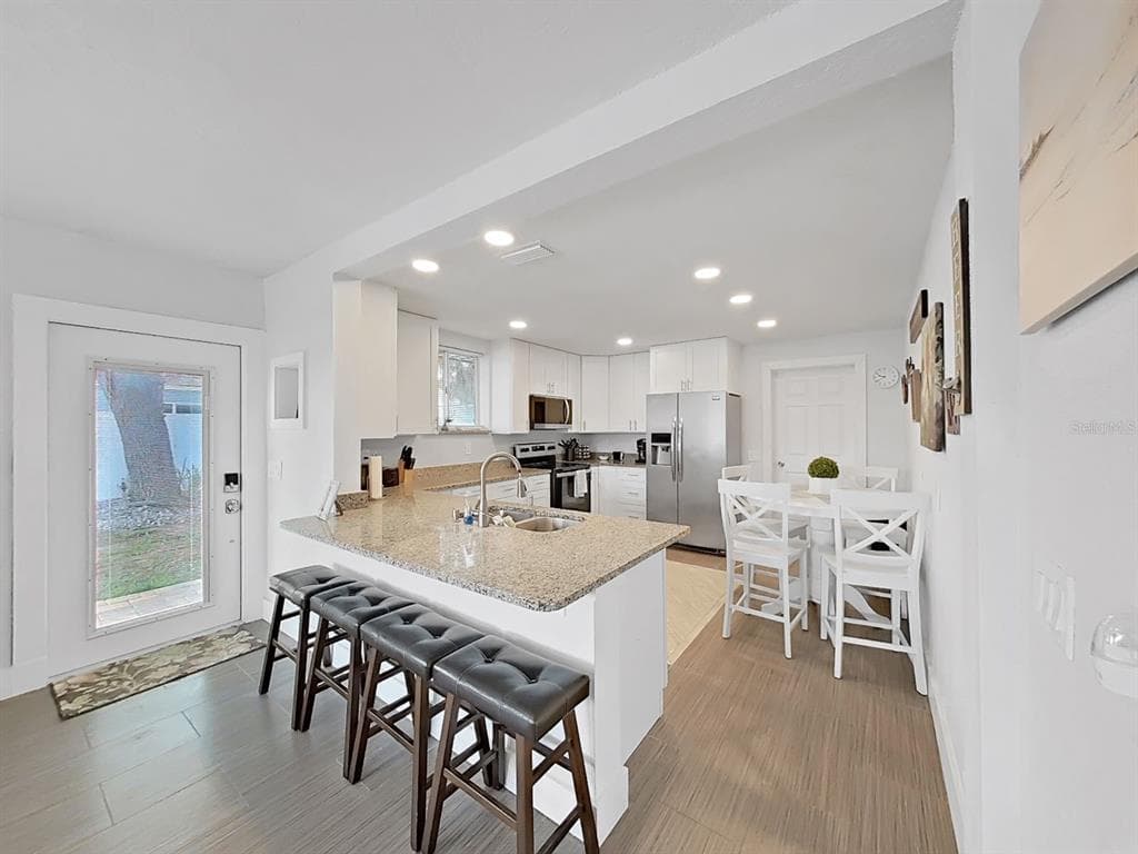5419 COTEE RIVER DRIVE photo 16