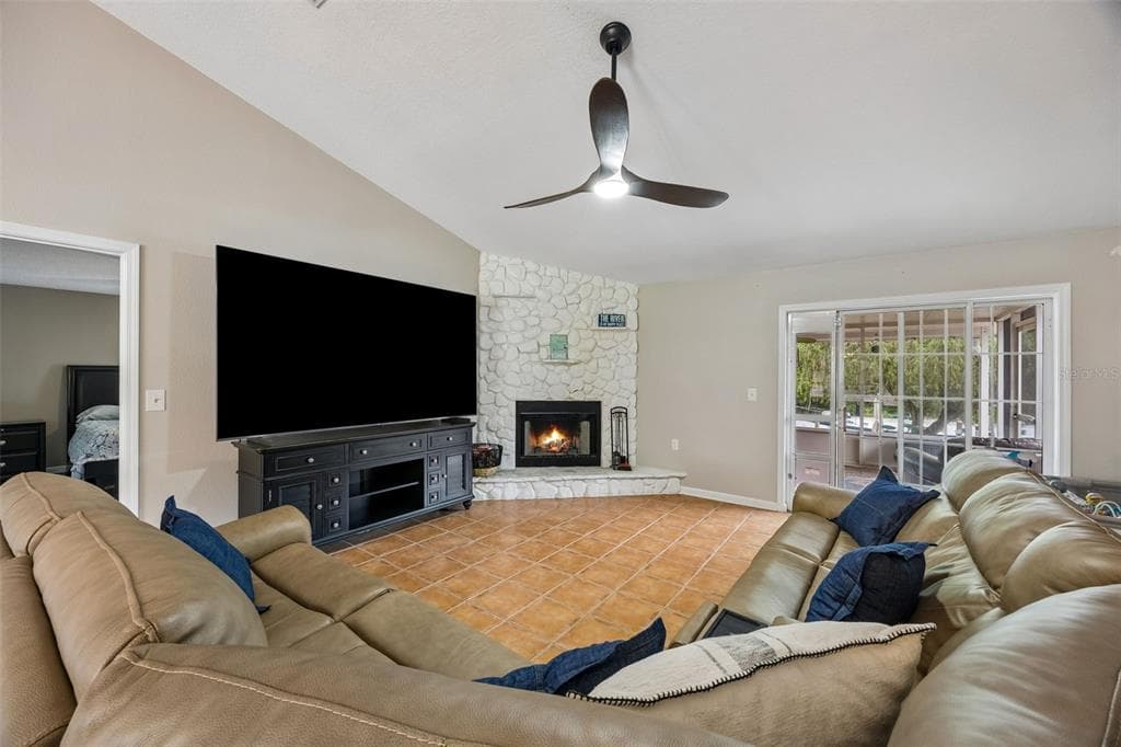 134 BOWFIN DRIVE photo 6