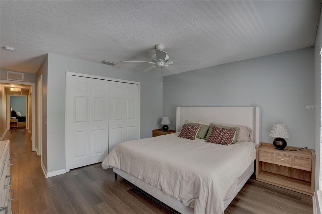 9516 CHARLESBERG DRIVE photo 14