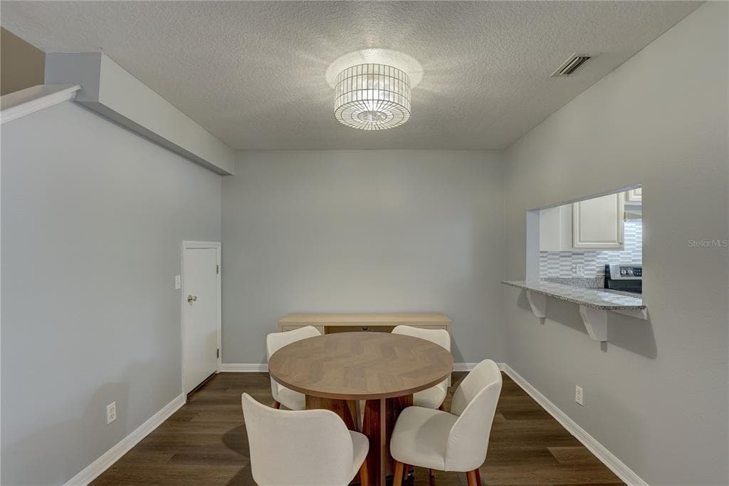 9516 CHARLESBERG DRIVE photo 25
