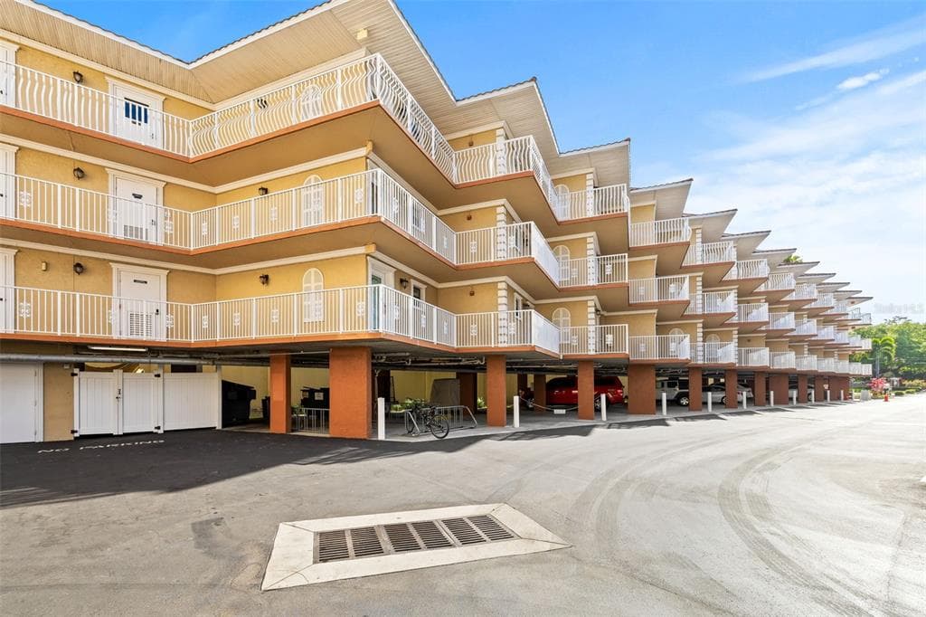 1420 BAYSHORE BOULEVARD 206 photo 5