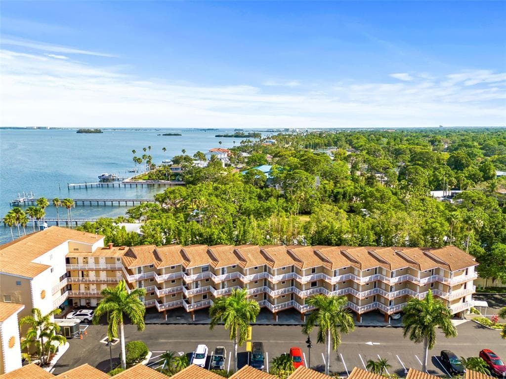 1420 BAYSHORE BOULEVARD 206 photo 4