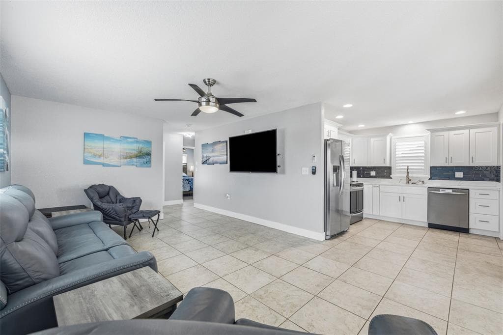 4320 FLORAMAR TERRACE photo 9