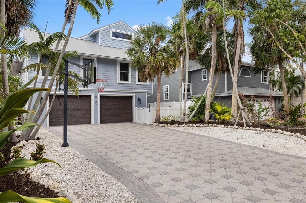 5121 OXFORD DRIVE photo 2