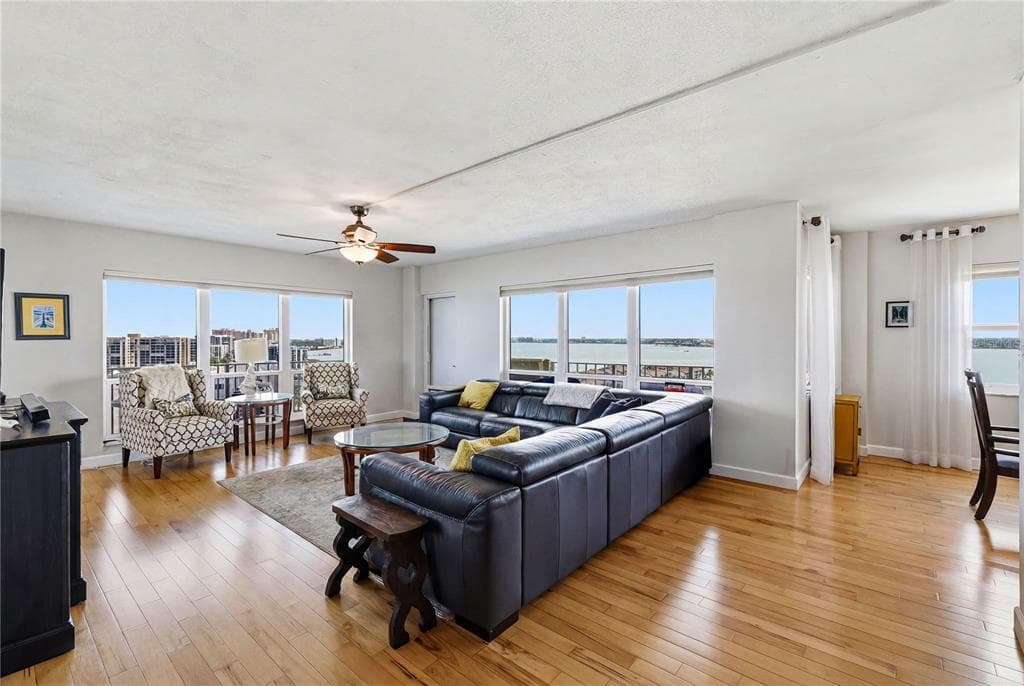 1621 GULF BOULEVARD 1408 photo 9