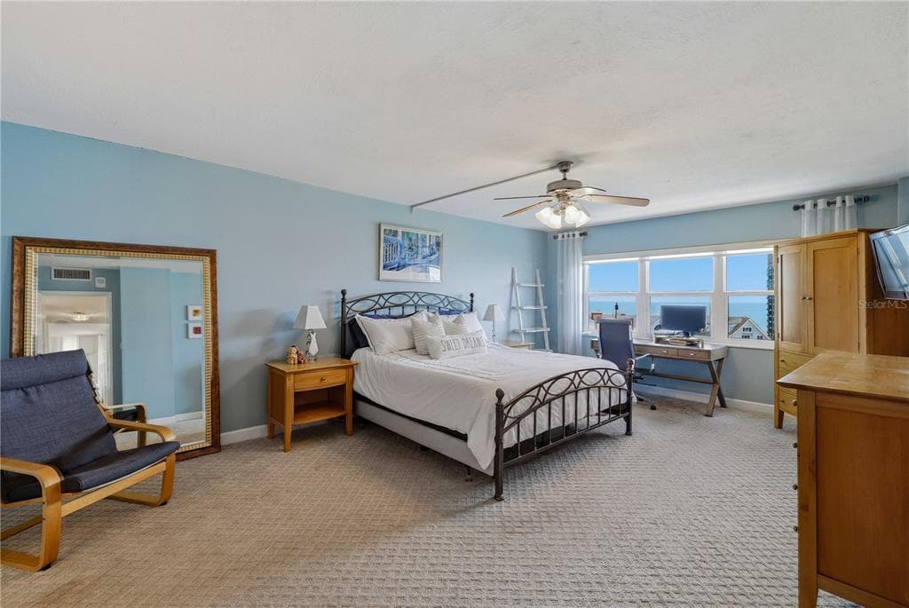 1621 GULF BOULEVARD 1408 photo 21