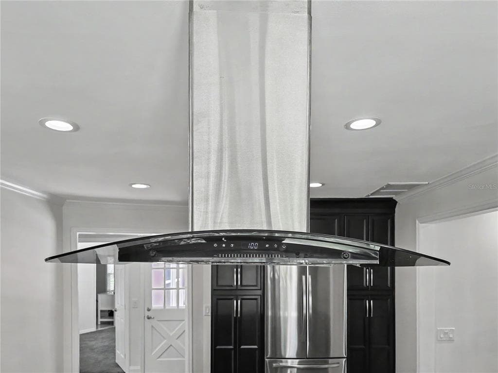 2202 AMITY COURT photo 18