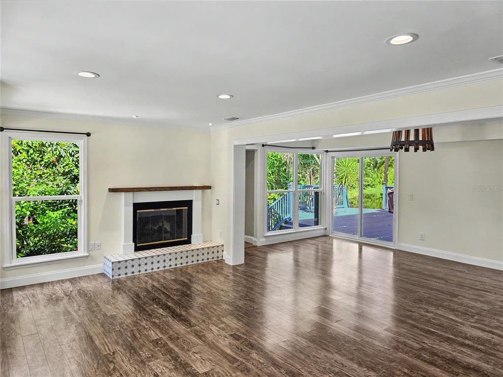 2202 AMITY COURT photo 11