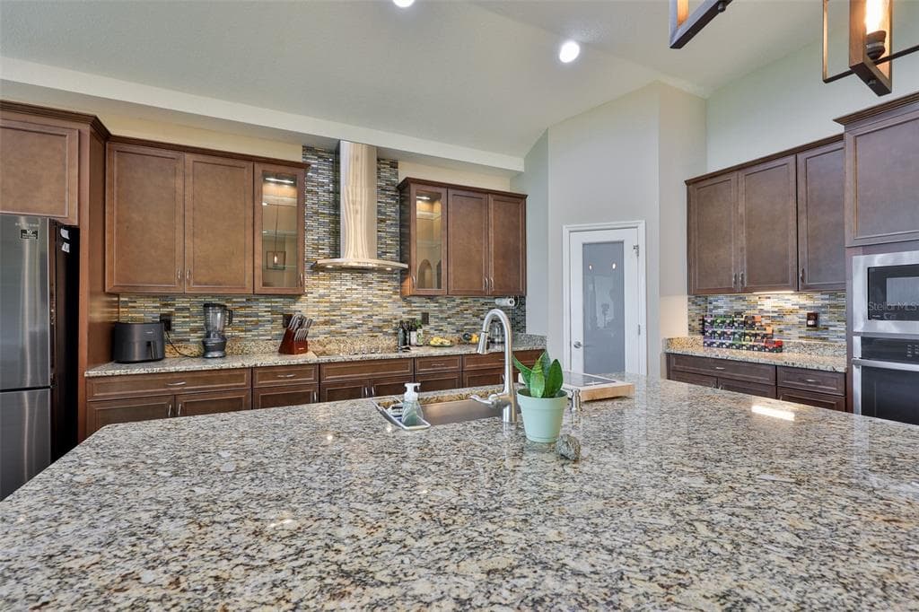 12835 SATIN LILY DRIVE photo 17