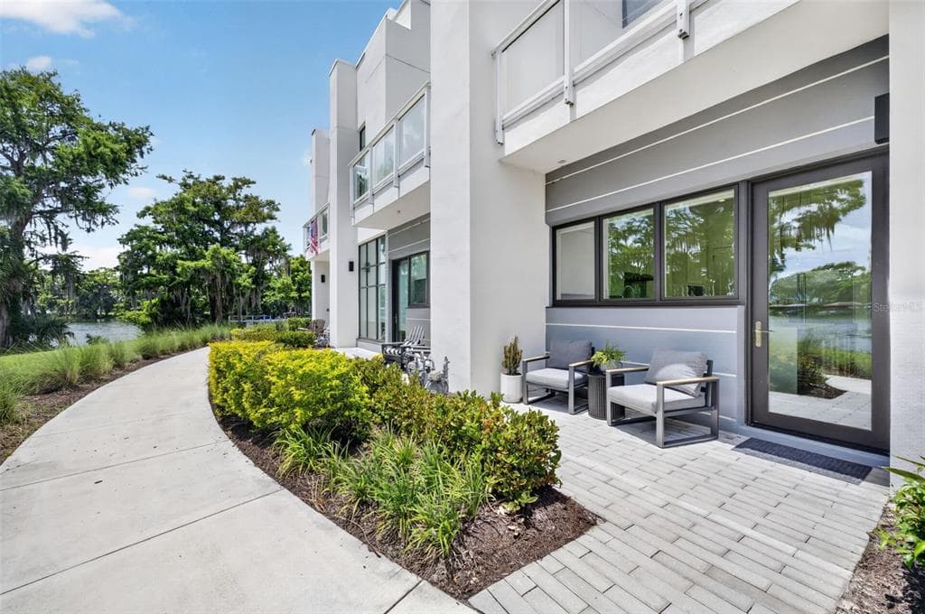 1778 MONDRIAN CIRCLE photo 19