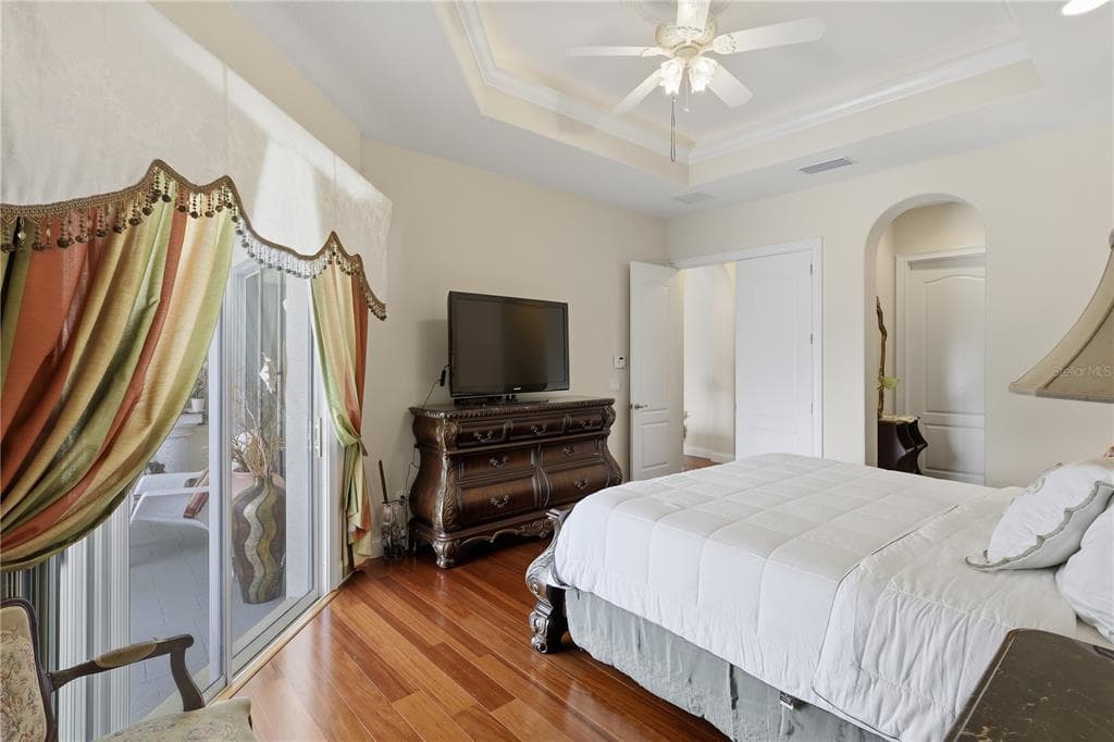 15 FLEMING COURT photo 24