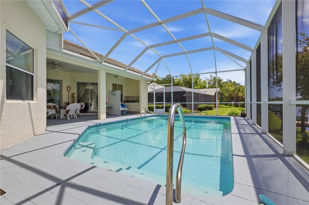 15 FLEMING COURT photo 18