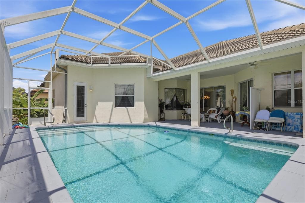 15 FLEMING COURT photo 19