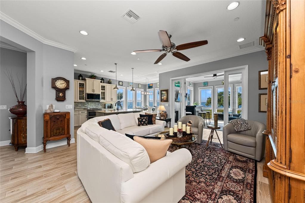 268 SAINT LUCIA DRIVE 101 photo 13