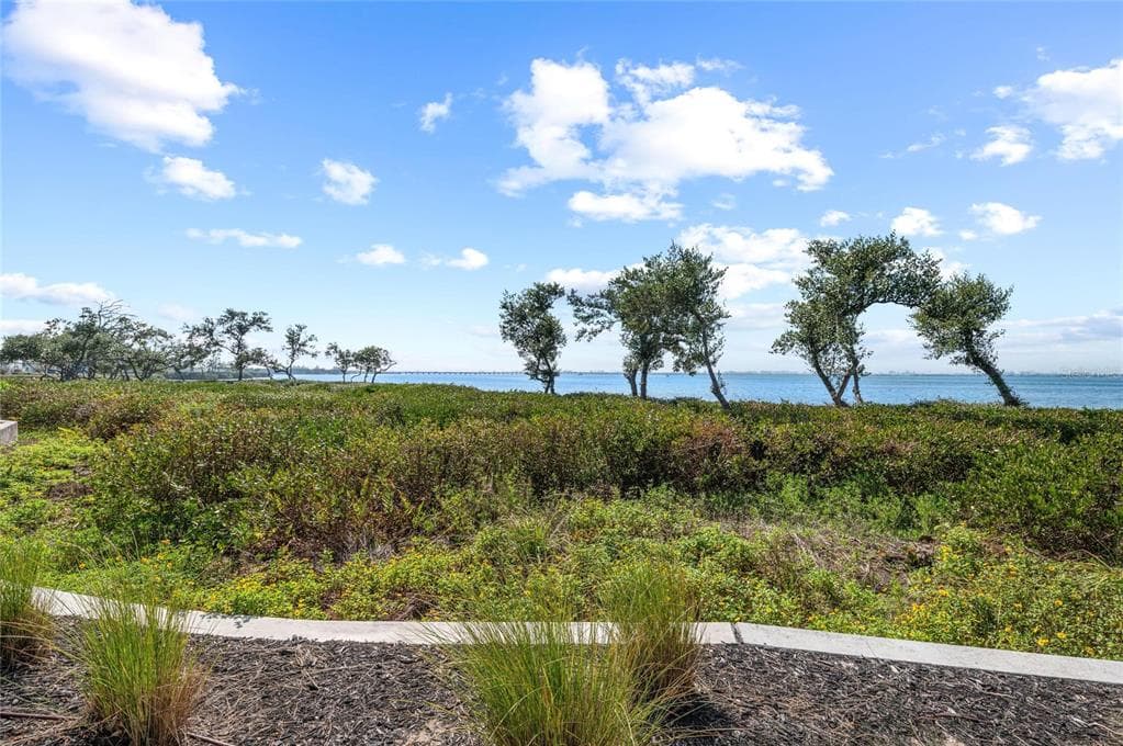 268 SAINT LUCIA DRIVE 101 photo 7