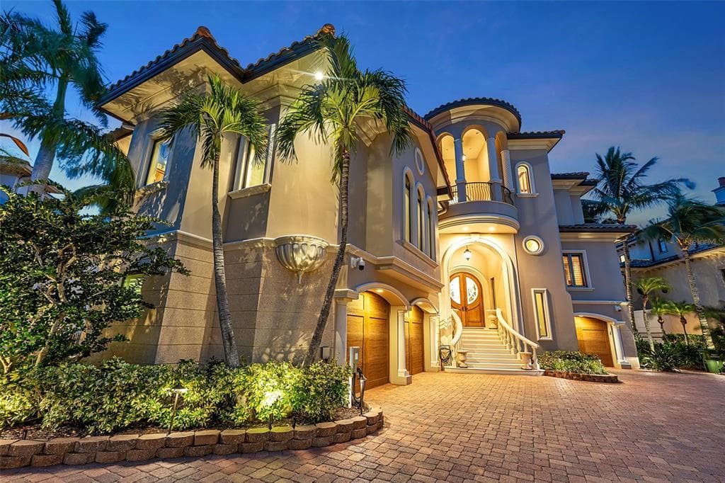 1372 HARBOR DRIVE photo 2