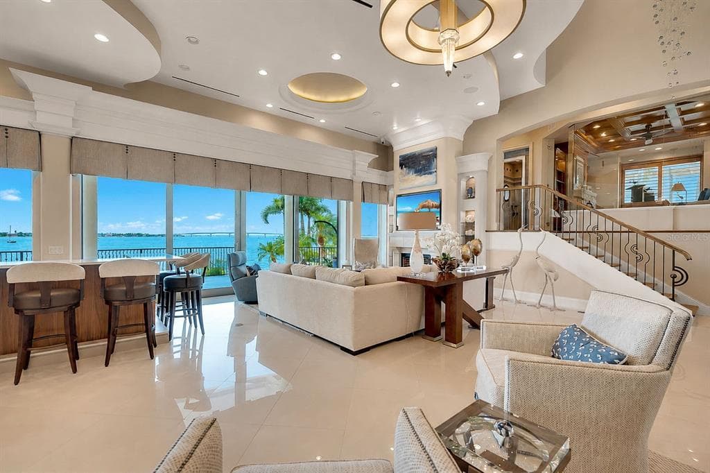 1372 HARBOR DRIVE photo 8