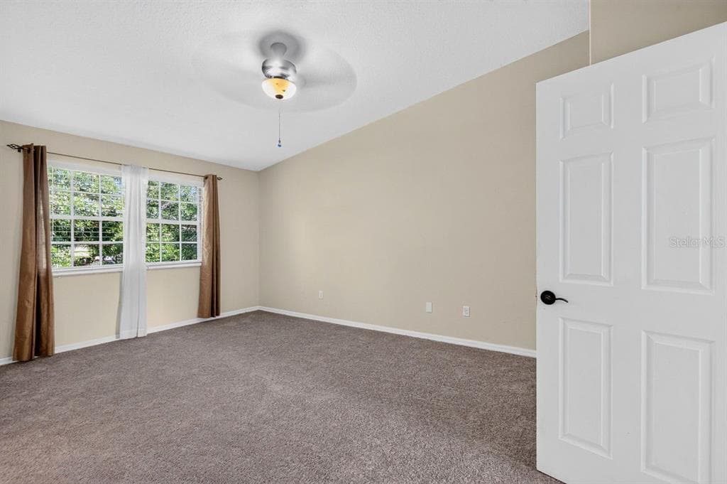 648 SPRING LAKE CIRCLE photo 20