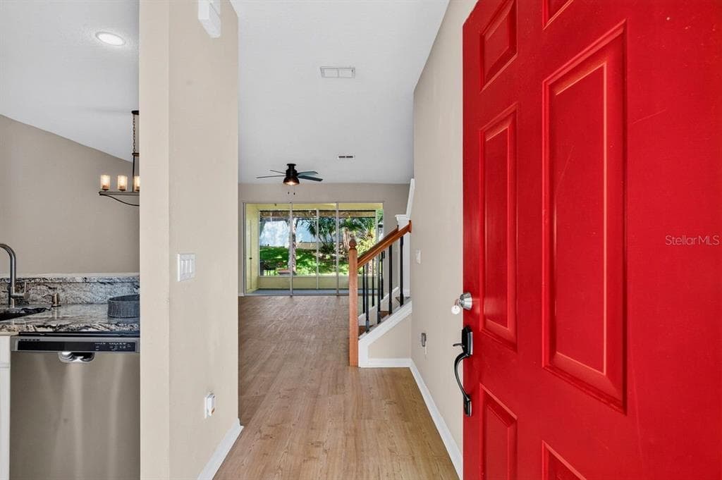 648 SPRING LAKE CIRCLE photo 4