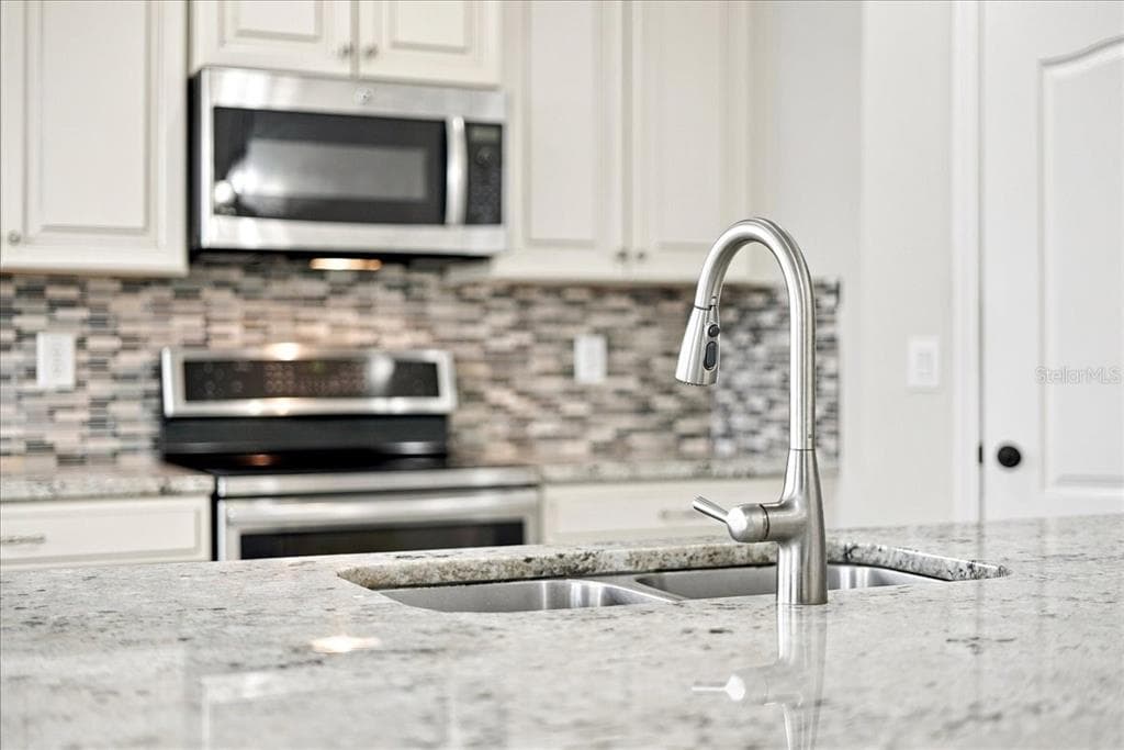 5082 INSHORE LANDINGS DRIVE photo 4