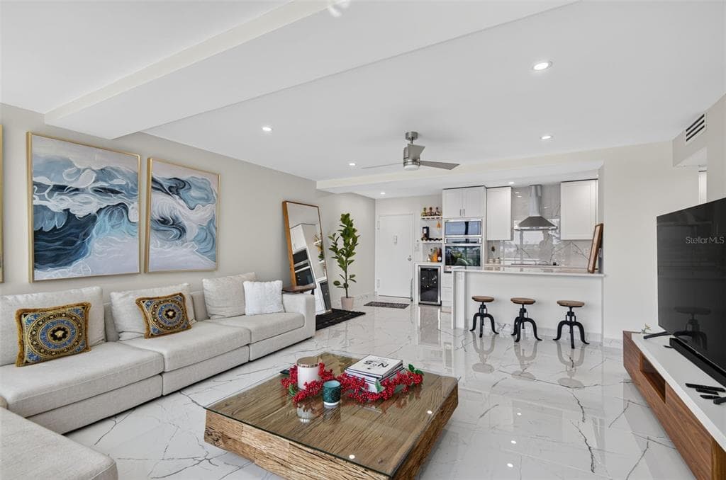 31 ISLAND WAY 508 photo 13