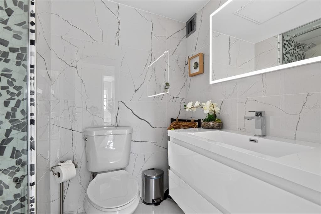 31 ISLAND WAY 508 photo 24