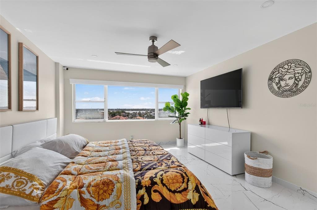 31 ISLAND WAY 508 photo 18