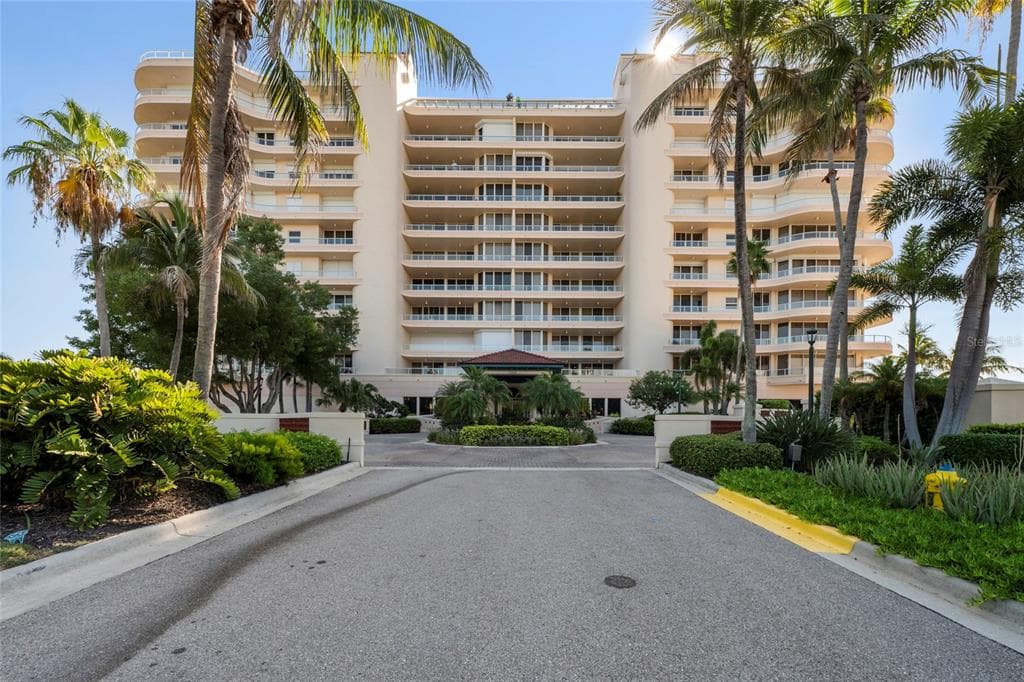 3060 GRAND BAY BOULEVARD 133 photo 2
