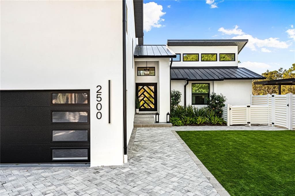 2500 MONTEREY STREET photo 6
