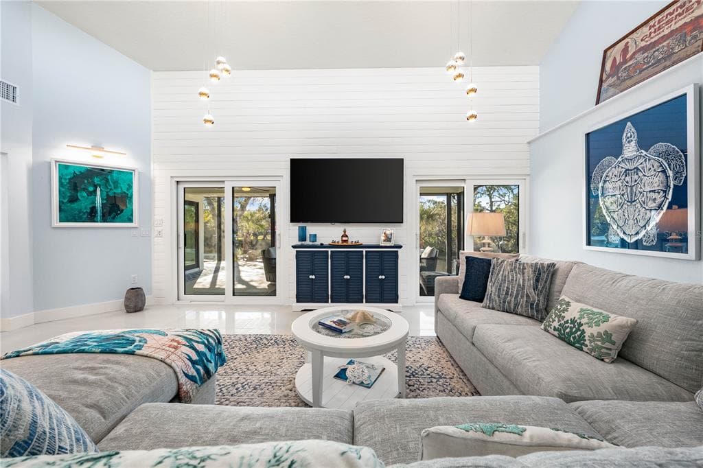 2500 MONTEREY STREET photo 14