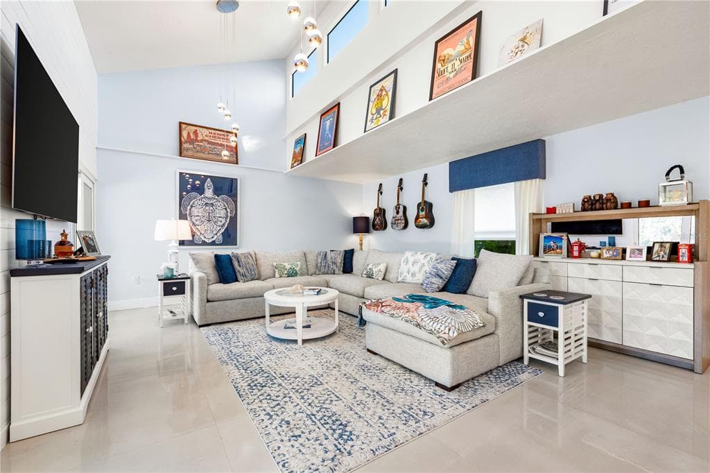 2500 MONTEREY STREET photo 11
