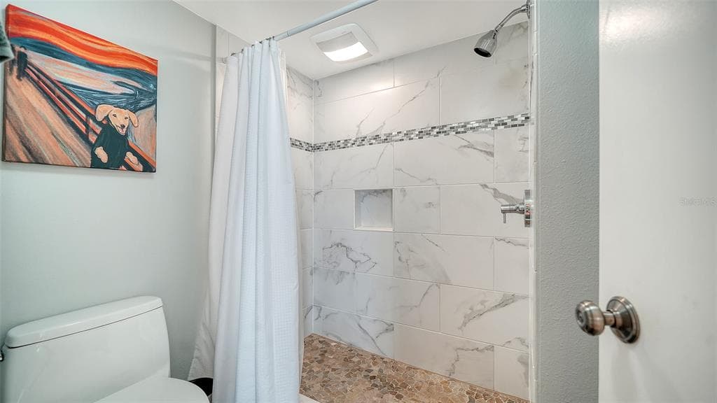 2301 GULF OF MEXICO DRIVE 44N photo 17